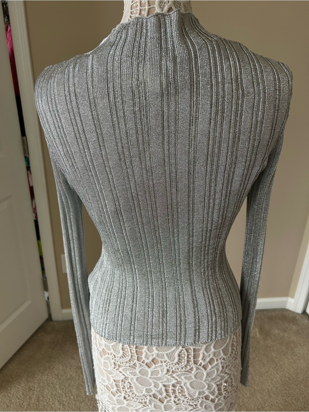 H&M Silver Ribbed Mock Neck Sweater - Picture 4 of 6